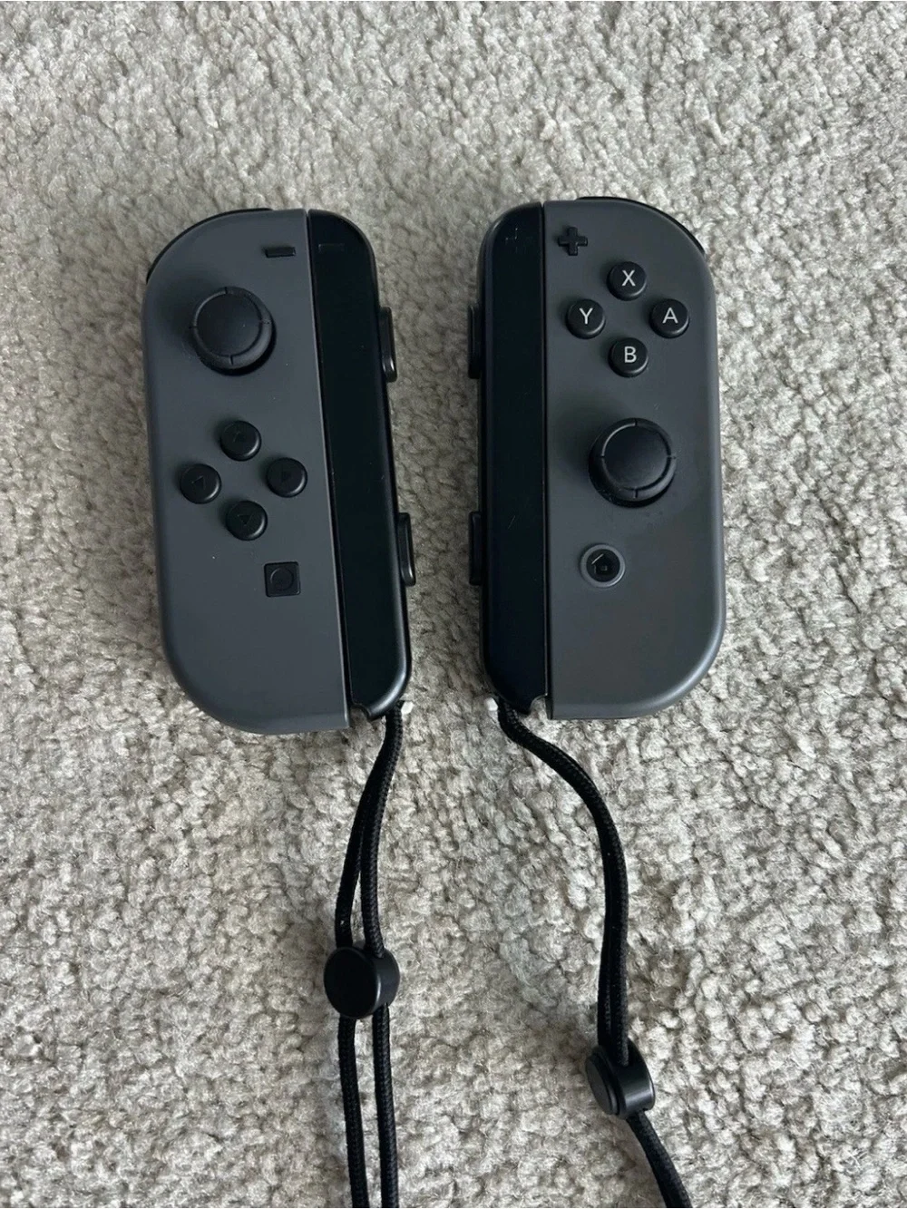 2 x Nintendo Switch Joy-Con Controllers - Gray
